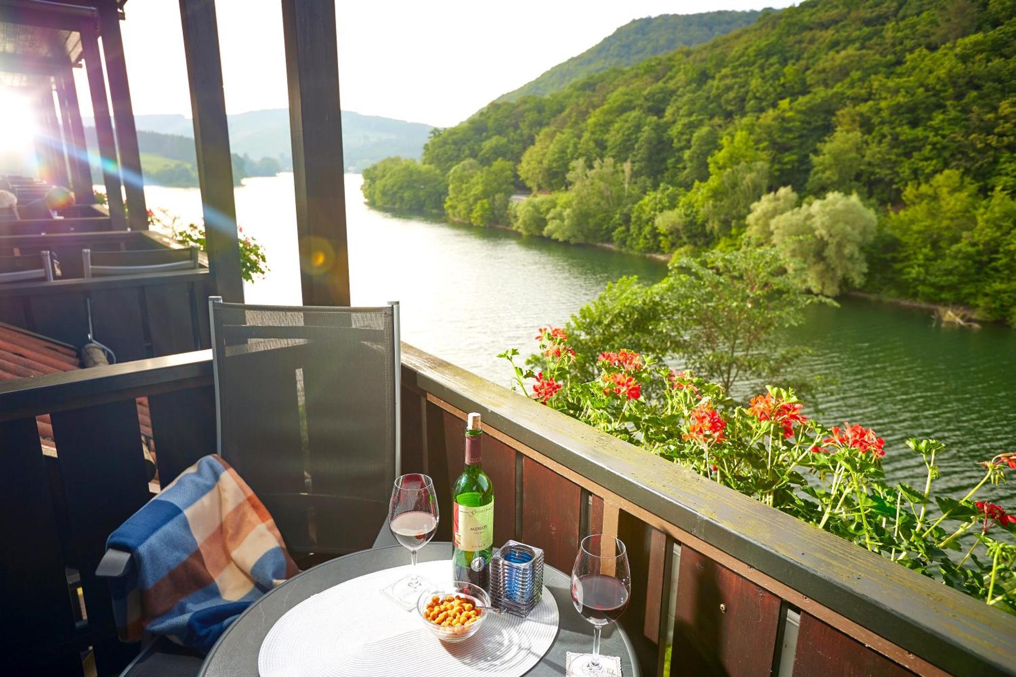 Goebel'S Seehotel Diemelsee Ngoại thất bức ảnh