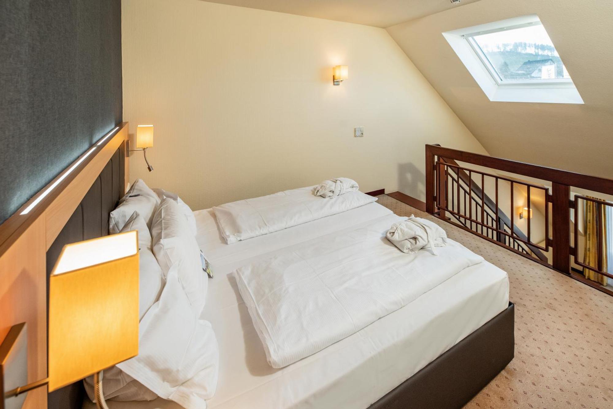 Goebel'S Seehotel Diemelsee Ngoại thất bức ảnh